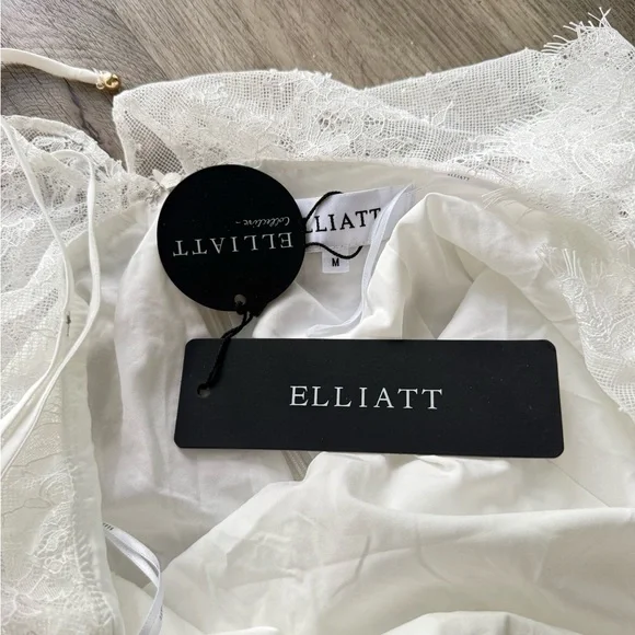 elliatt evelin white lace halter bridal ruffle tiered maxi gown dress medium NEW - Picture 11 of 15